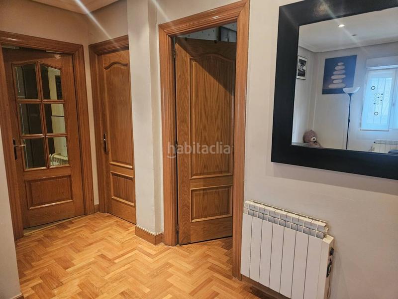 Foto 9cc7fb7b-f134-4596-b749-f00adccb7e61. Piso  en venta en lapitzebelaskoeneaolaberriameaka20303 en Irun