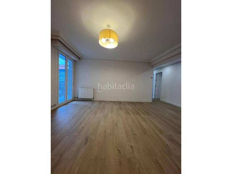 Foto b9b9374d-a2ca-40f0-8613-601d3085d19a. Pis amb calefacció a Pinar - Anaka - Belaskoenea Irun