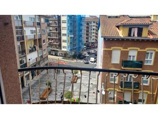 Pis  Calle fuenterrabia. Piso en venta en anakasan miguelel pinar20301