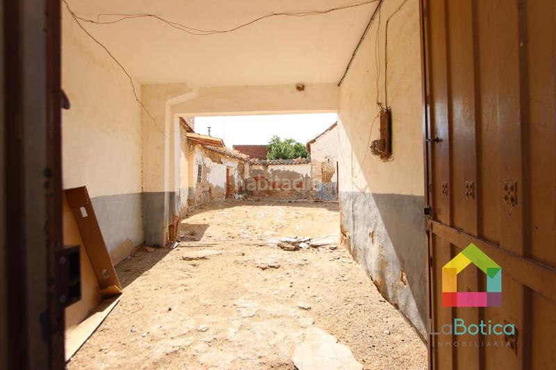 Foto 409837e3-c8b4-4a58-9f78-b84d4d3dab07. Casa adosada en Ajofrín