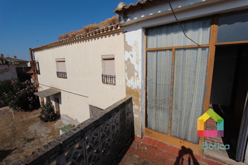 Foto 78bba083-e995-4d00-887f-5a13a71b8e26. Casa adosada en Ajofrín