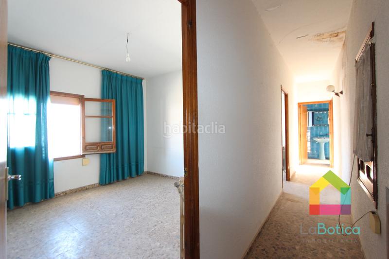 Foto cde7c25b-4b27-42e2-b2f1-41697adf1d96. Casa adosada en Ajofrín