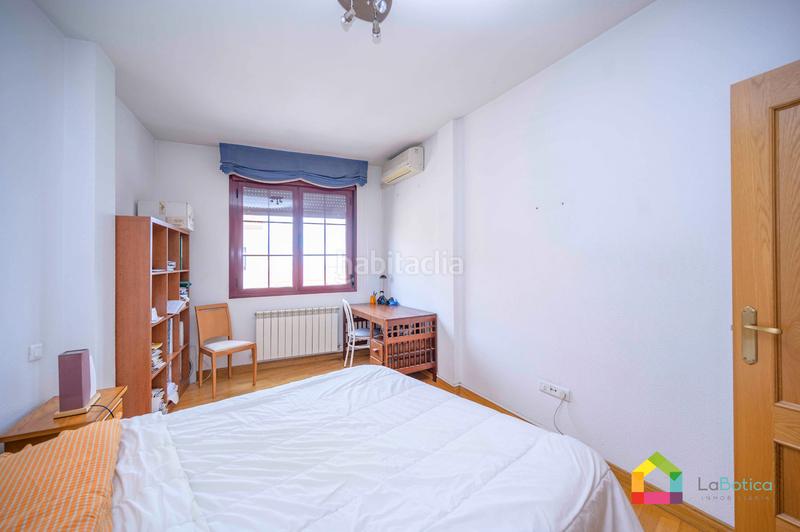 Foto 302f0a7b-972b-49c8-991b-f2bebf0d9410. Appartamento con riscaldamento in Santa Bárbara Toledo