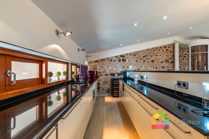 Foto 1743c5e6-6fde-4c48-b2f7-45c163dfa911. Casa adosada en Casco Histórico Toledo