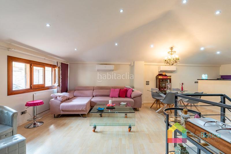 Foto c648ec63-1b76-4c24-8ffa-a0522851b071. Semi detached house with heating in Casco Histórico Toledo