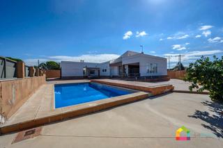 Chalet in Carranque