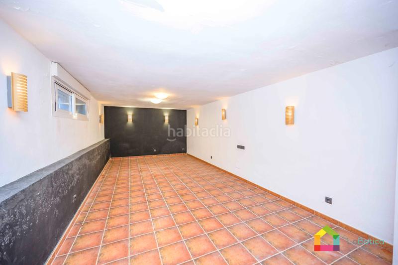 Foto 48524c91-bcbf-44d2-8897-885a7a9f87f6. Chalet with parking pool in Carranque