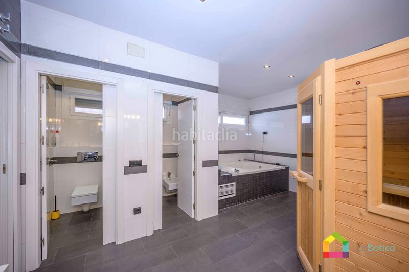 Foto 7f80578d-b4cd-4ac2-9e90-1be63efdb7e9. Chalet with parking pool in Carranque