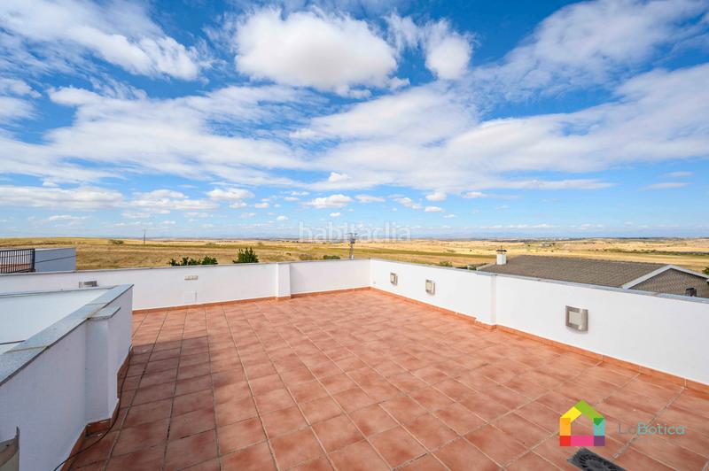 Foto a85a573b-64c5-4b37-be76-9a371abb11fc. Chalet with parking pool in Carranque