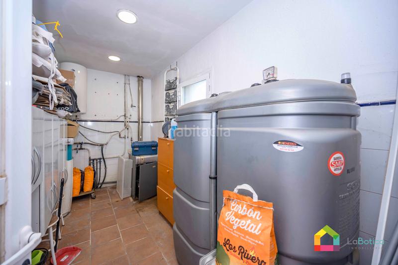 Foto efb4f0cb-f7d8-4210-b687-ae80fdf7652a. Chalet with parking pool in Carranque