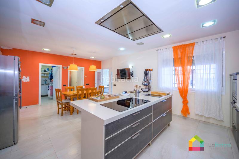 Foto 070c9aee-396f-4aae-9746-4fc01d6645cc. Chalet avec parking piscine dans Carranque