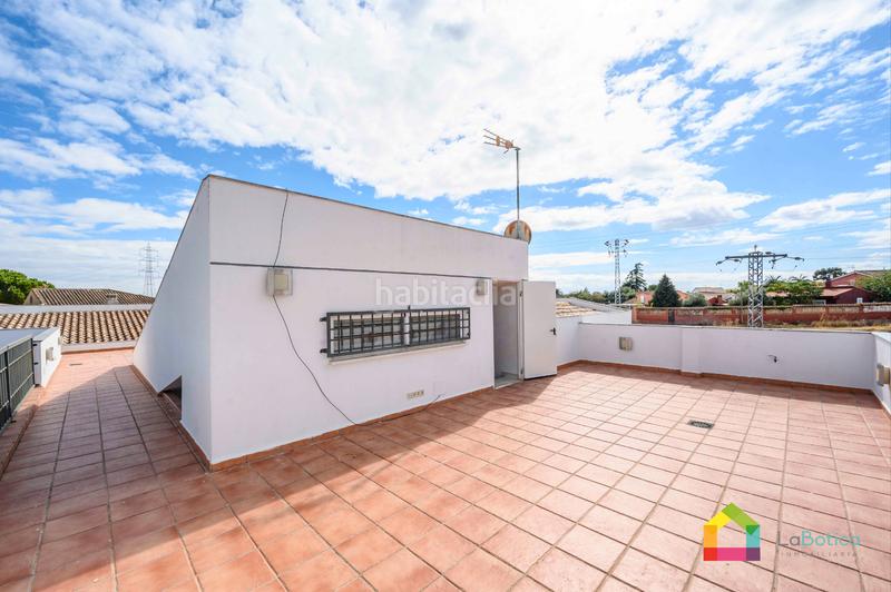 Foto 463eacf6-9169-471f-809c-8ae7edec3a86. Chalet avec parking piscine dans Carranque