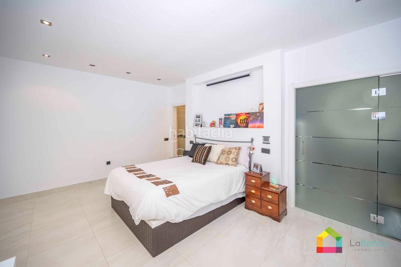 Foto 5d350430-c976-4cea-9e26-5d0a87cfe433. Chalet avec parking piscine dans Carranque