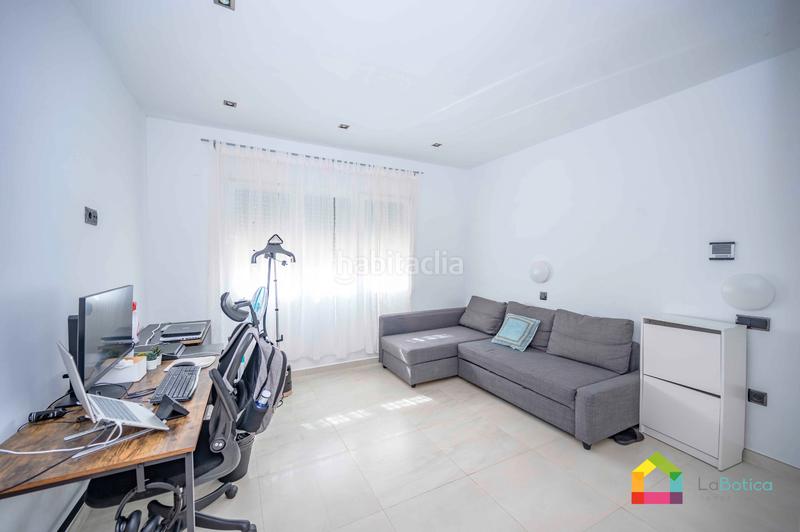 Foto 6d2dab36-c6dc-4bac-92fc-c97811ccebb5. Chalet avec parking piscine dans Carranque