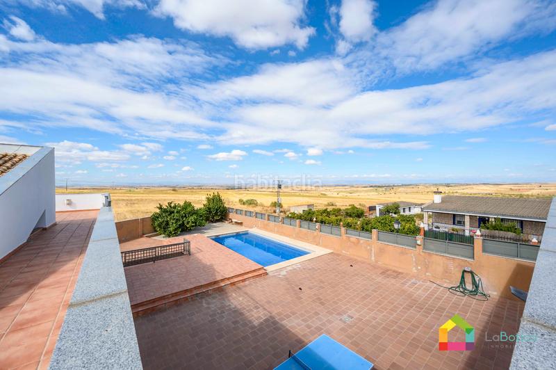 Foto 821ff586-a21b-404d-b0fe-a9a45bfa2637. Chalet avec parking piscine dans Carranque