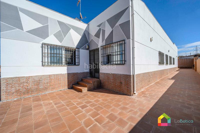 Foto a6c12dd4-22e2-4695-9087-381a32f07248. Chalet avec parking piscine dans Carranque