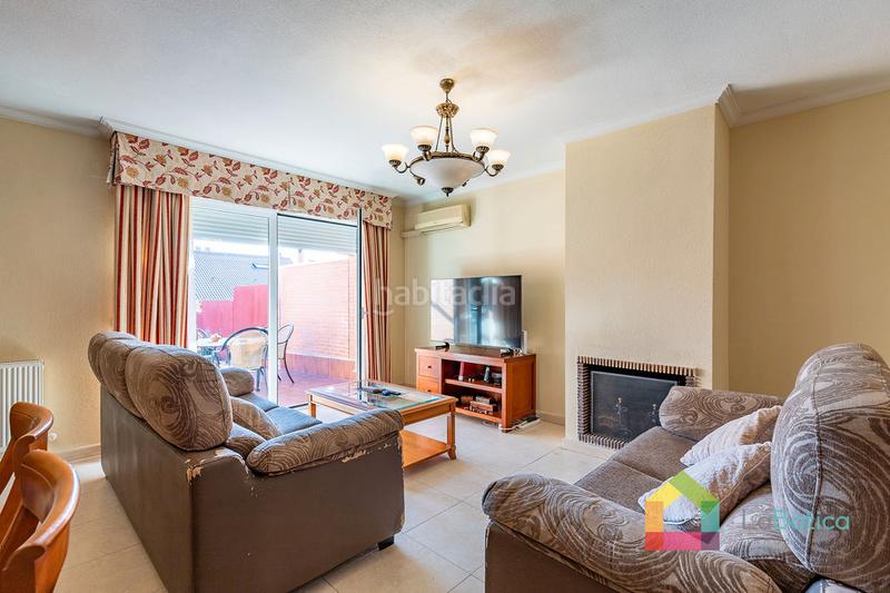 Foto 7285aaf7-0b5c-4f27-af08-df88a72f590f. Maison jumelée avec cheminée chauffage parking piscine dans Toledo