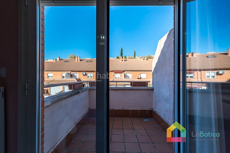 Foto 1454f90a-ddd9-418c-b3db-b3429120ce6d. Semi detached house with fireplace heating parking pool in Toledo