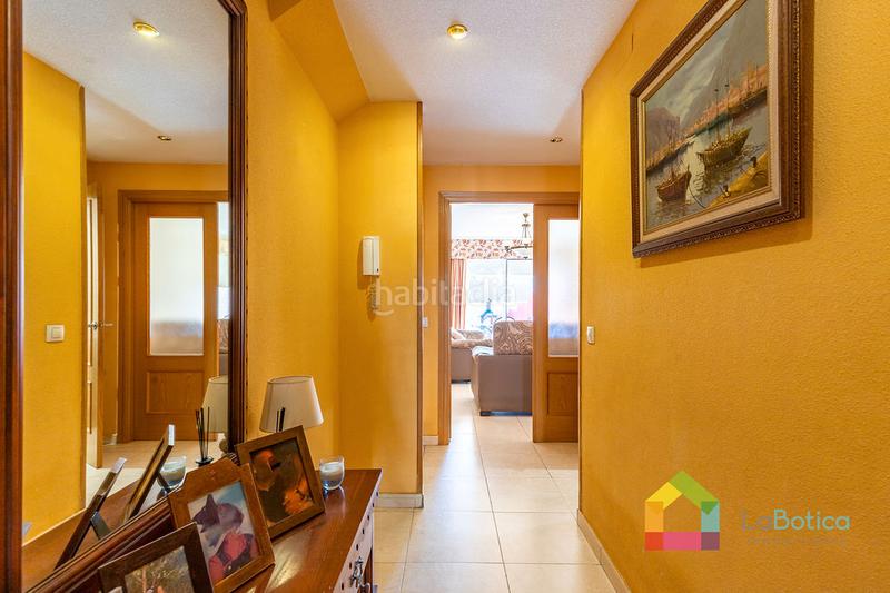 Foto 54f077c5-8dd7-497d-8652-83527db745db. Semi detached house with fireplace heating parking pool in Toledo