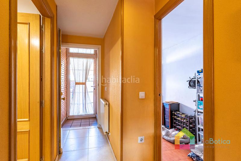 Foto 8b39ca9c-a547-4689-bf13-6cb6aa2d023d. Semi detached house with fireplace heating parking pool in Toledo