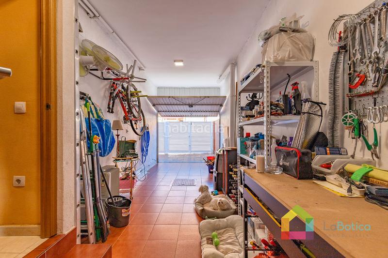 Foto a786cab5-7935-4b45-b31e-5e5dafa98256. Semi detached house with fireplace heating parking pool in Toledo