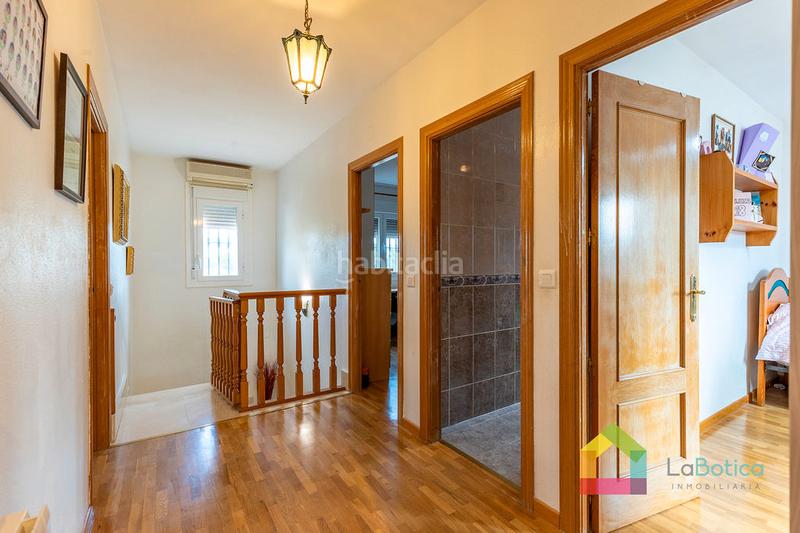 Foto 016aabcb-54c0-4f2d-a23d-78f2d71cf794. Casa bifamiliare con camino riscaldamento in Olías del Rey