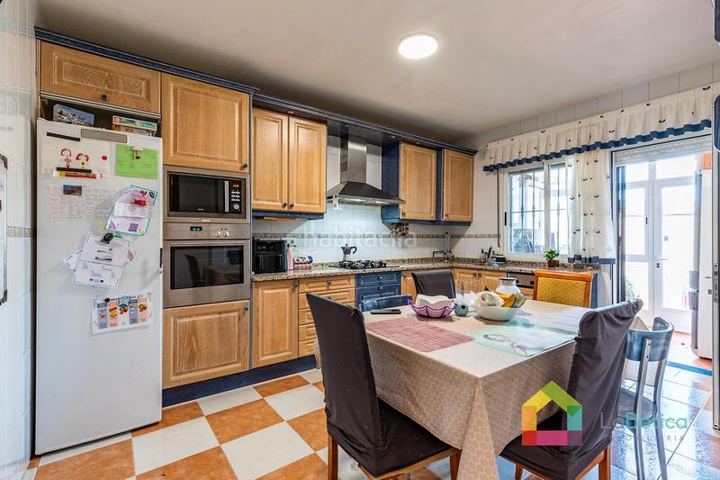 Foto 159f45c5-288e-4ab6-9535-e6e9c32db30d. Casa bifamiliare con camino riscaldamento in Olías del Rey