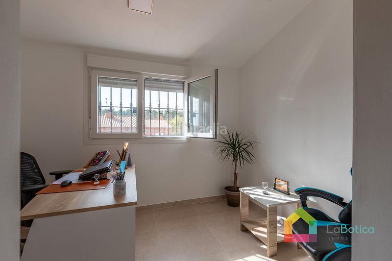 Foto 321bba2b-2f45-4ef9-8684-9ddefa656740. Casa bifamiliare con camino riscaldamento in Olías del Rey