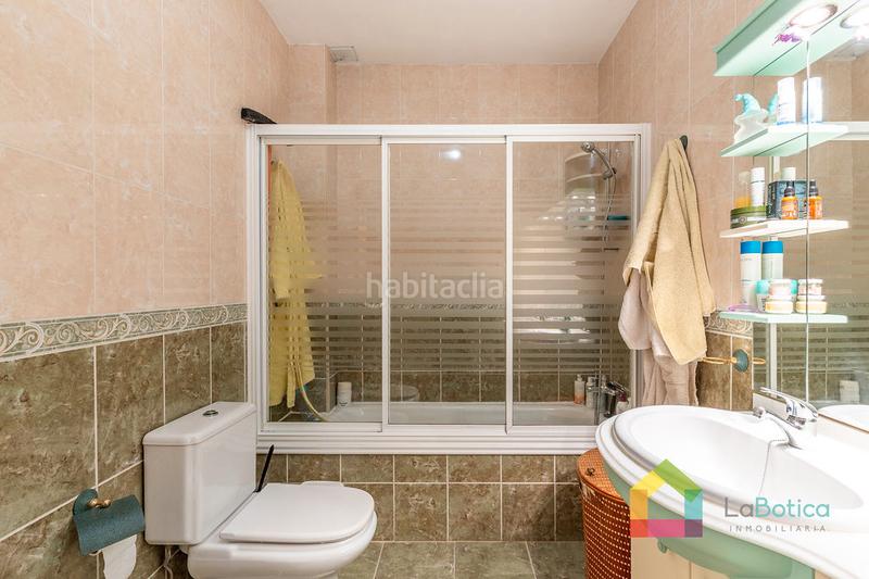 Foto 367c97b8-3f26-4690-a350-efca5cae94ed. Casa bifamiliare con camino riscaldamento in Olías del Rey