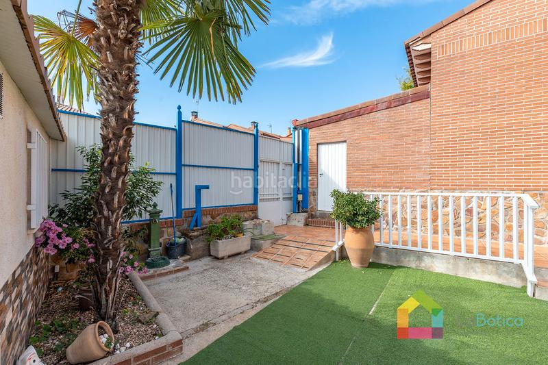 Foto 55f31fb8-795c-49ee-b1b4-35fceb89ead2. Casa bifamiliare con camino riscaldamento in Olías del Rey