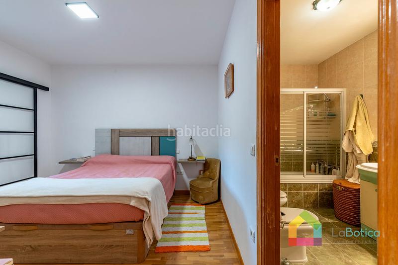 Foto 59c5397f-7036-4e27-b879-53bad713a0ea. Casa bifamiliare con camino riscaldamento in Olías del Rey