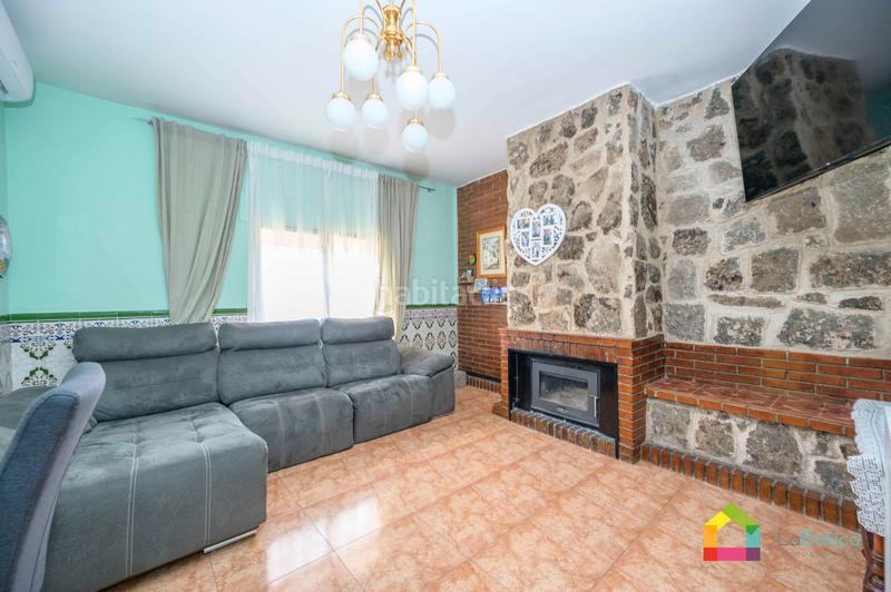 Foto 03e90df8-ba9b-4320-b632-5052a44520ae. Casa con riscaldamento in Carmena