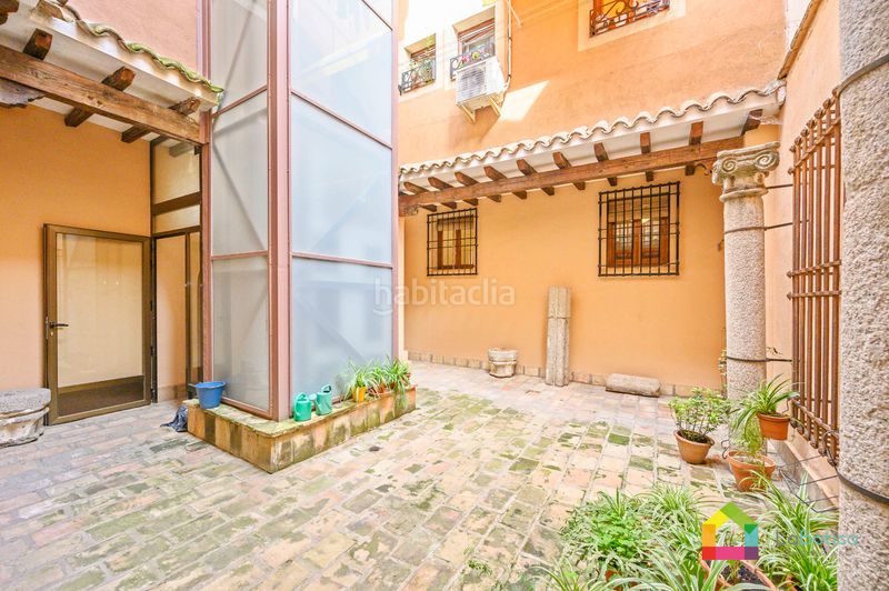 Foto 5348e7b8-b61b-40fc-944b-1ad4c495b64f. Pis amb calefacció aparcament a Casco Histórico Toledo