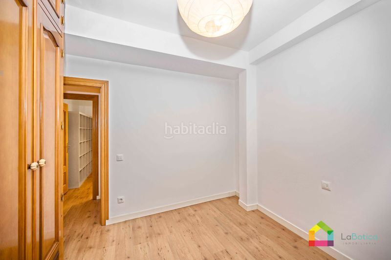 Foto aef4adf5-1d6a-4f69-bdfa-fc30555de1c5. Pis amb calefacció aparcament a Casco Histórico Toledo