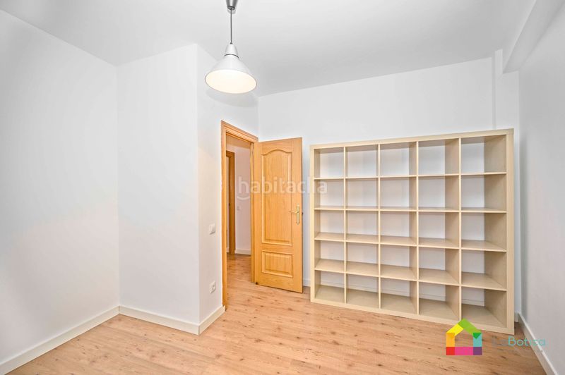 Foto 2f8d94fa-251f-4645-92bf-e9fc19c48948. Piso en Casco Histórico Toledo