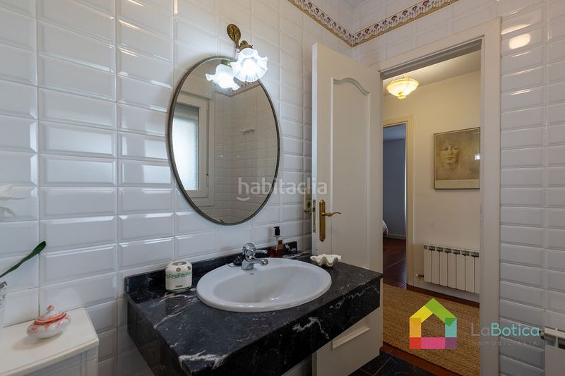 Foto 0f953b14-d590-4c96-9cbb-e37e35b38ab3. Casa aparellada amb calefacció piscina a Bargas