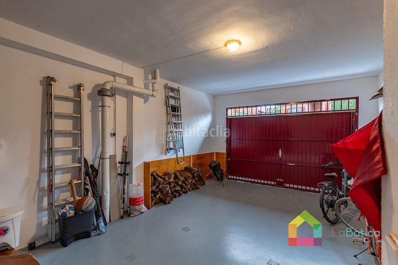 Foto 112f835e-fbd5-41eb-9475-64d5964ec153. Casa aparellada amb calefacció piscina a Bargas