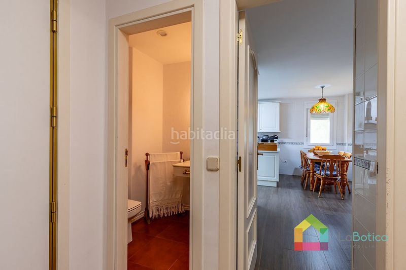 Foto 6fcd5e36-88ab-4bc1-a520-e1e4927e7fe1. Casa aparellada amb calefacció piscina a Bargas