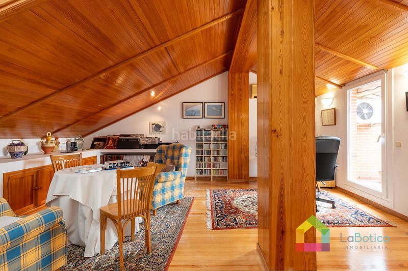 Foto 7656c3a5-c71d-4152-b334-a42851c1df93. Casa aparellada amb calefacció piscina a Bargas