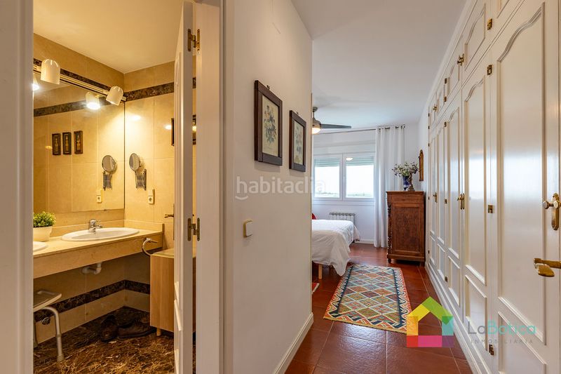 Foto 9f893ebd-4ab1-47ed-b121-8972157a434d. Casa aparellada amb calefacció piscina a Bargas