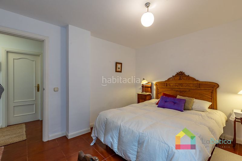 Foto c44201e4-4d1f-4501-aa25-530cdf84ac62. Casa aparellada amb calefacció piscina a Bargas