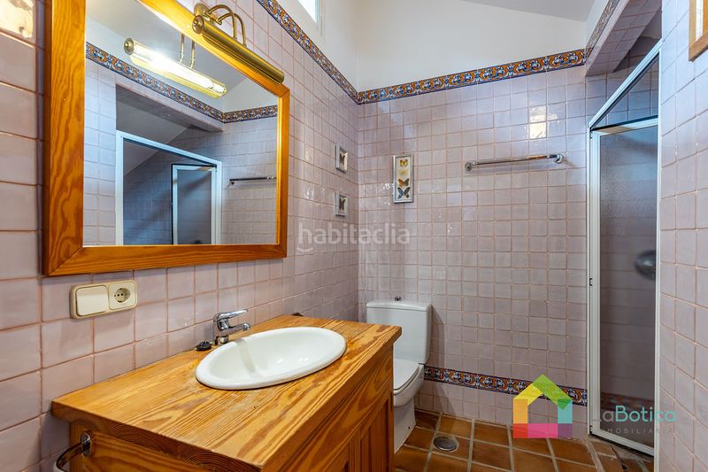 Foto 58dfacc4-b6fe-42bd-b2d9-865e03533179. Casa pareada en Bargas