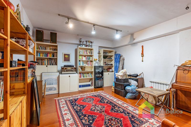Foto ae78c859-178d-4376-bc33-e3d118d986b8. Casa pareada en Bargas