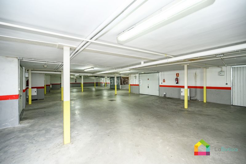 Foto c9593b55-e1a4-467e-83c4-9ddaeba2a319. Casa a schiera con riscaldamento parcheggio in Esquivias