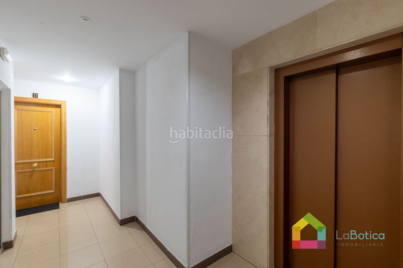 Foto a676e6cd-665b-4751-a933-2b7a10543e47. Pis amb calefacció aparcament piscina a Buenavista-Valparaíso-La Legua Toledo