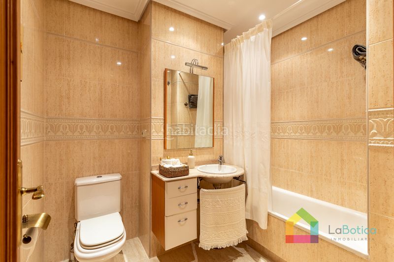 Foto b48d0bf4-d0e4-4e3d-bebd-8547f53937b5. Pis amb calefacció aparcament piscina a Buenavista-Valparaíso-La Legua Toledo