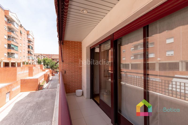 Foto e0ba1f11-fd7d-43ca-a643-7a4d5ed9e766. Pis amb calefacció aparcament piscina a Buenavista-Valparaíso-La Legua Toledo