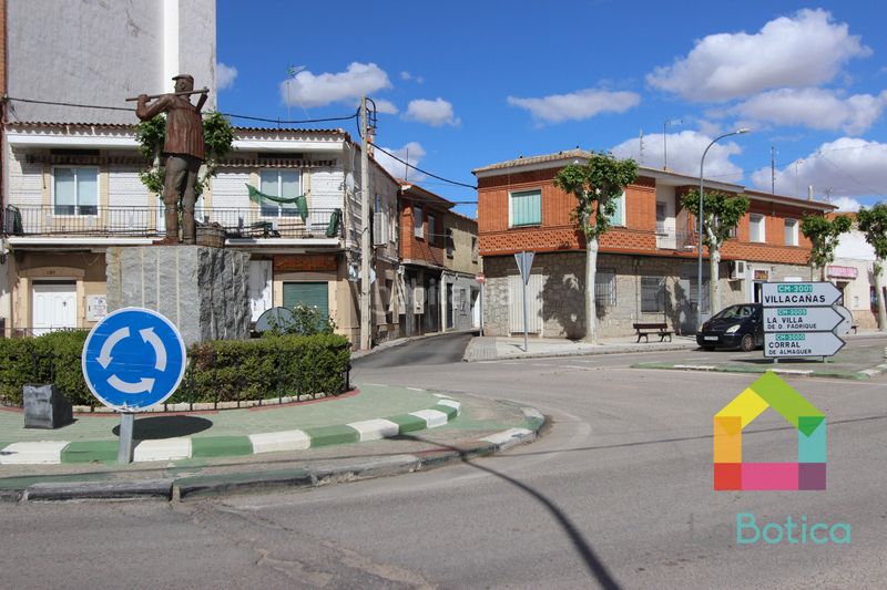 Foto cac6543f-61b4-415f-88f7-16f2cb2f5870. Casa a Lillo