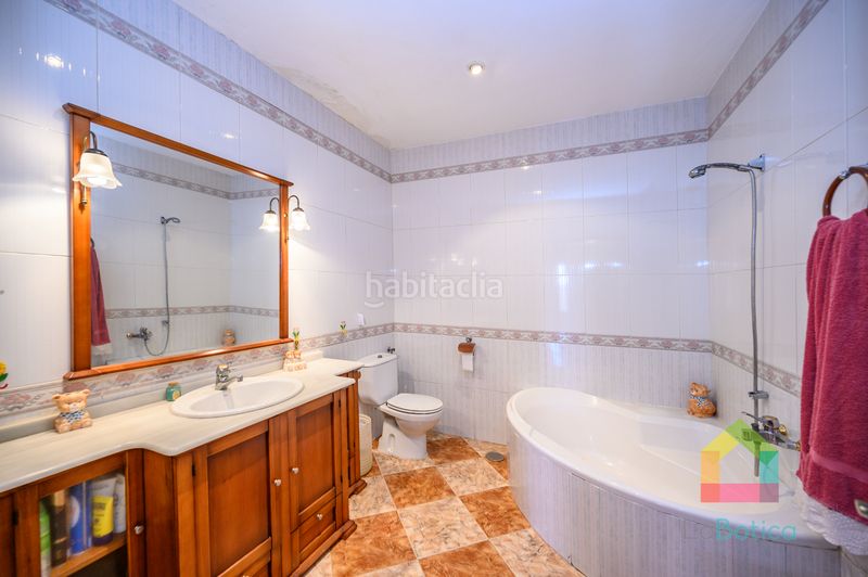 Foto 1cf4cfbc-27c0-46a5-80b6-e7f00a06f505. Edifici a Sonseca