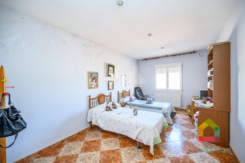 Foto 8fbf4f64-ac59-4367-aaaf-4d9e3dbbc294. Edifici a Sonseca